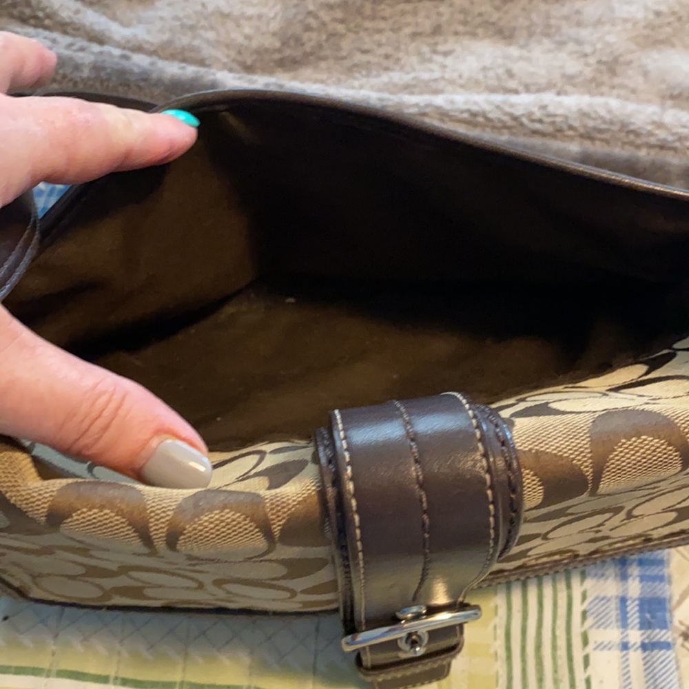 Handbag - Picture 3 of 5